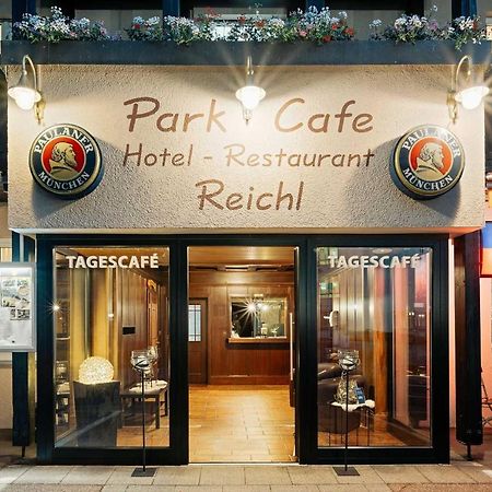 Hotel Park Cafe Reichl Bad Abbach Bagian luar foto