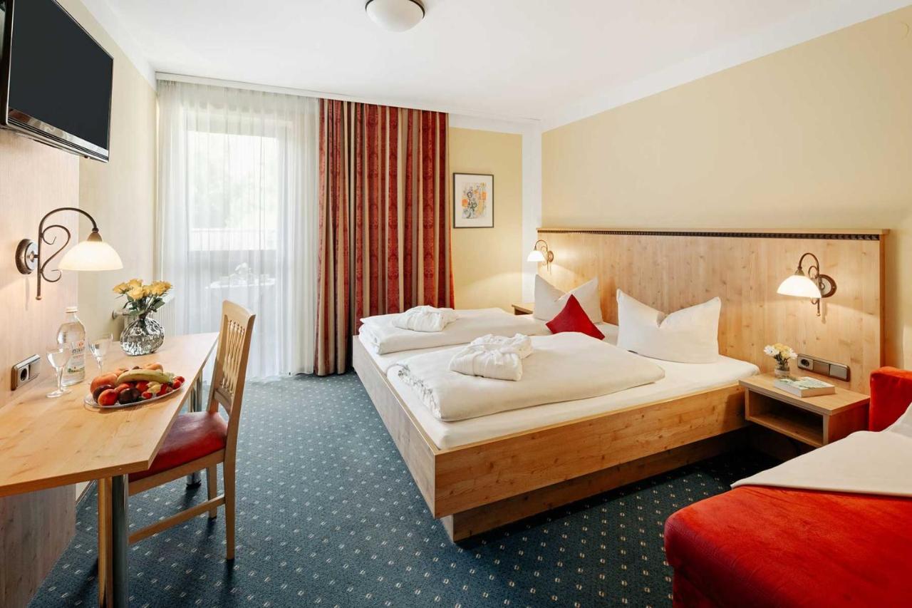 Hotel Park Cafe Reichl Bad Abbach Bagian luar foto