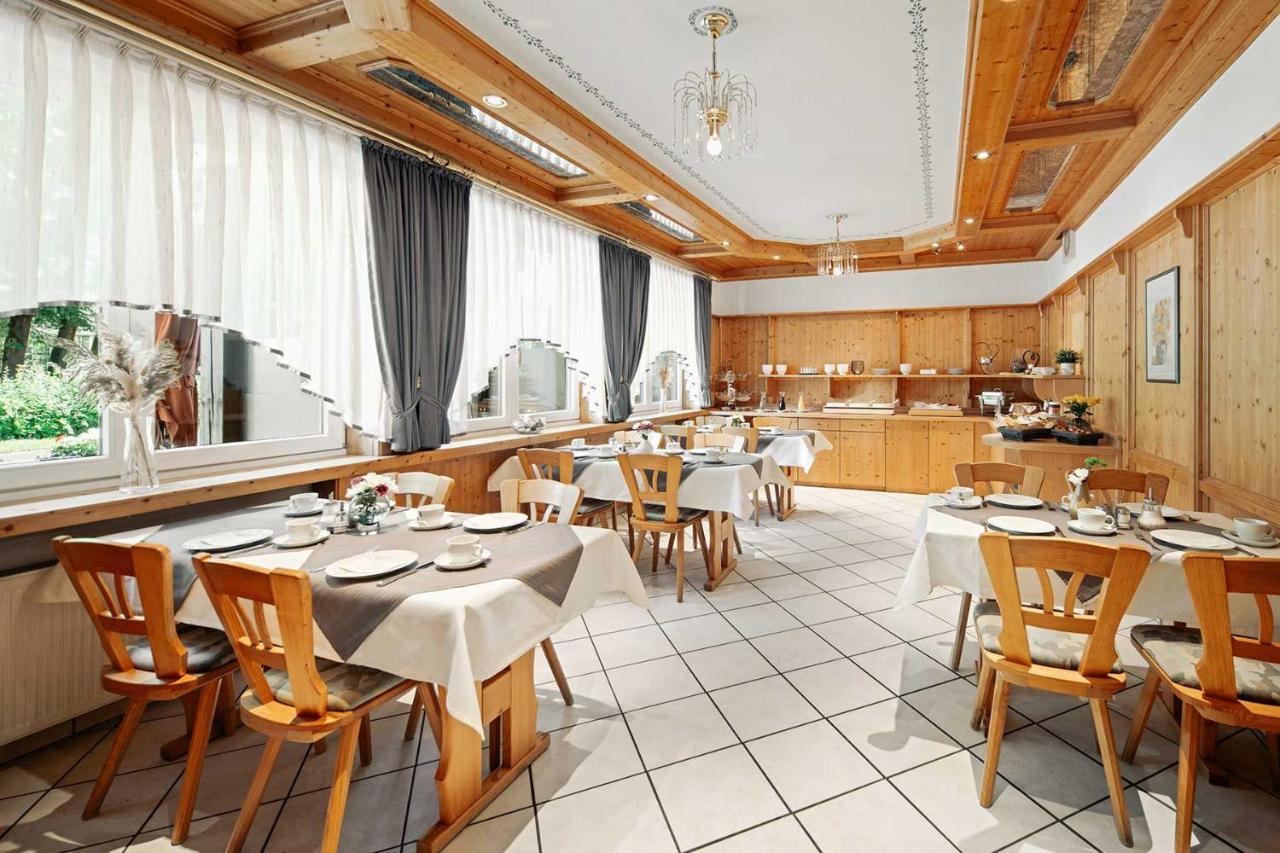 Hotel Park Cafe Reichl Bad Abbach Bagian luar foto