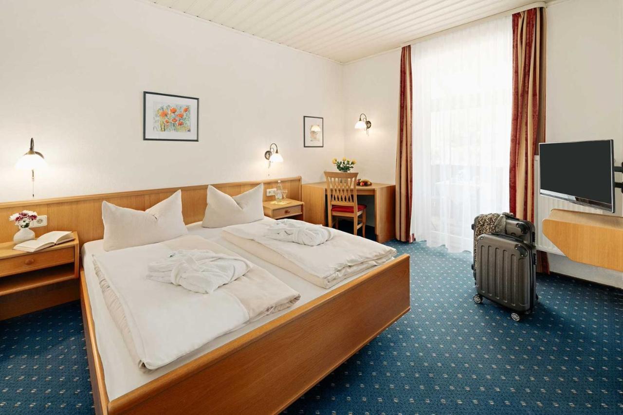 Hotel Park Cafe Reichl Bad Abbach Bagian luar foto