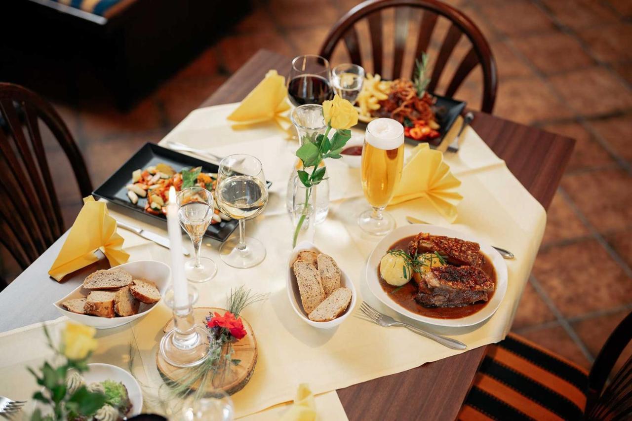 Hotel Park Cafe Reichl Bad Abbach Bagian luar foto