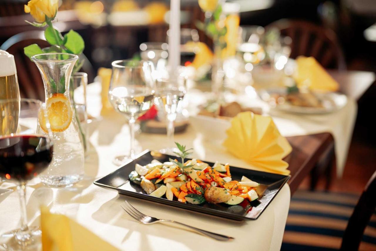 Hotel Park Cafe Reichl Bad Abbach Bagian luar foto